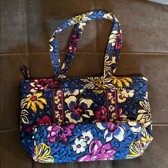 Vera Bradley African Violets handbag - Picture 2 of 3